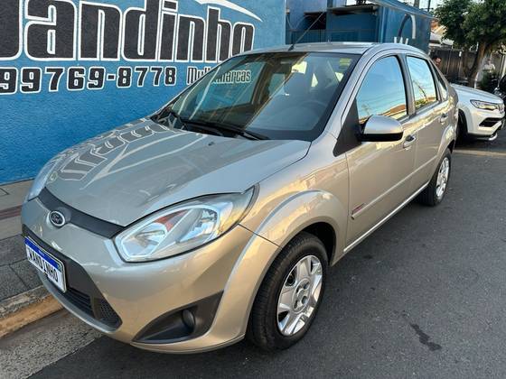 FORD FIESTA 1.6 MPI SEDAN 8V FLEX 4P MANUAL FORD FIESTA 1.6 MPI SEDAN 8V FLEX 4P MANUAL